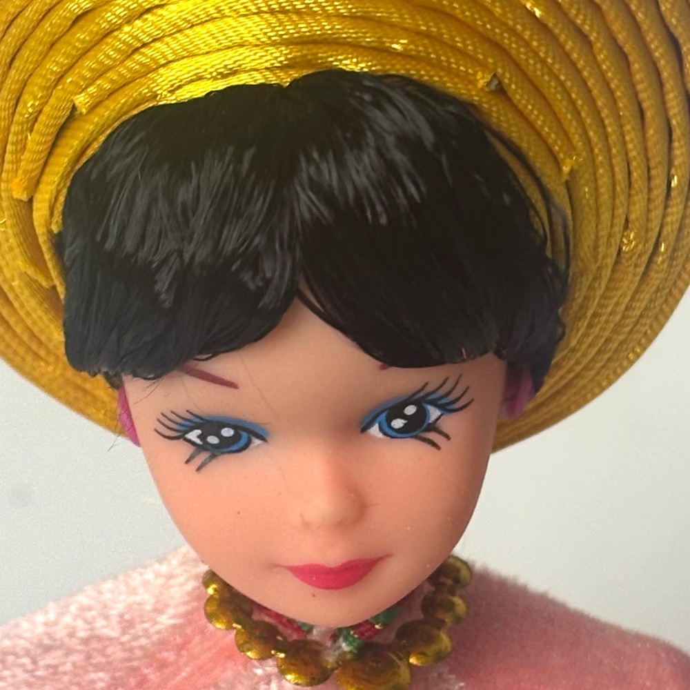 Souvenir Doll Oriental Playing Musical Instrument Ca 1980s Kneeling Golden Hat